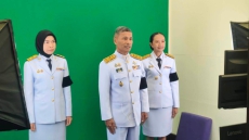 ร่วมบันทึกเทปถวายพระพรชัยมงคล