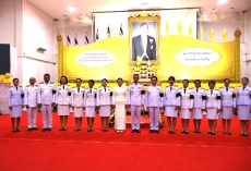 กษ.อำนาจเจริญร่วมพิธีลงนามถวายพระพรชัยมงคลและพิธีถวายสัตย์ปฏิญาณเพื่อเป็นข้าราชการที่ดีและพลังของแผ่นดิน