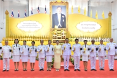กษ.อำนาจเจริญร่วมพิธีถวายเครื่องราชสักการะและวางพานพุ่ม