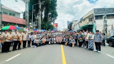 กษ.อำนาจเจริญร่วมขบวนแห่ยักษ์คุในงานประเพณีแห่เทียนพรรษาจังหวัดอุบลราชธานี